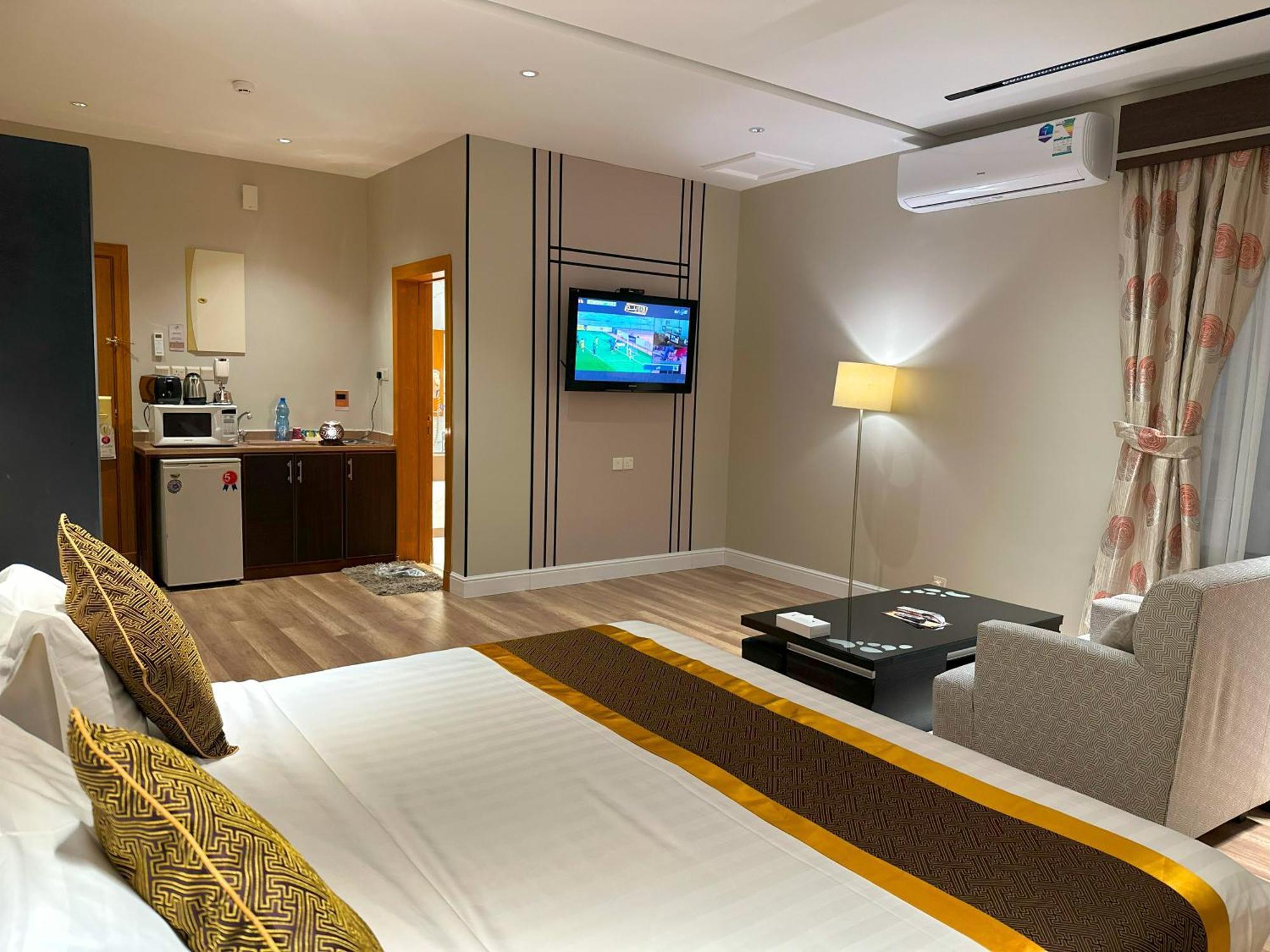 Ḩafar al Bāţin Nelover Hotel Hafar מראה חיצוני תמונה